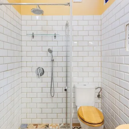 Historical Hideaway Apartment *